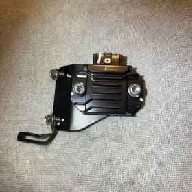 Tnt135 Benelli 299064010000 Oem Voltage Regulator/rectifier And Mounting Bracket