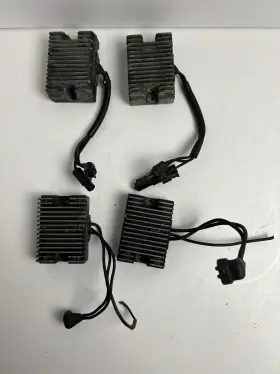 3135b-1705 Harley Davidson Lot Of 4 Vtg Rectifier Voltage Regulators