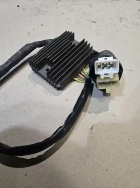 31600-mat-d51 Honda 1999-2003 Cbr1100xx Regulator Rectifiers Alternator Oem #127 #3 31600-mat-d51 Honda 1999-2003 Cbr1100xx Regulator Rectifiers Alternator Oem #127 #3