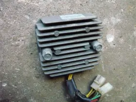 31600-mb3-670 Honda 1985 Vf700 F Interceptor Oem Voltage Regulator Rectifier #3 31600-mb3-670 Honda 1985 Vf700 F Interceptor Oem Voltage Regulator Rectifier #3