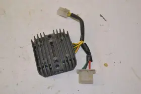 31600-mf2-008 Honda Vf 500f Interceptor Rectifier Voltage Regulator Oem 1984-86 31600-mf2-008 Honda Vf 500f Interceptor Rectifier Voltage Regulator Oem 1984-86