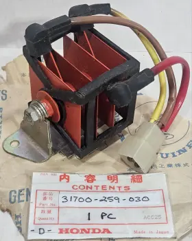 31700-259-030 Honda 1 Nos C72 C77 Ca77 C78 Dream Rectifier Voltage Regulator Oem