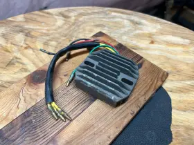 Honda Bn110401 Voltage Regulator Cb350 Cb360 Cb450