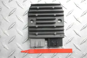 2205139 Kawasaki 2009 Ninja Zx14 Zx1400c Rectifier Voltage Regulator