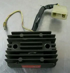 Sh230-12 Kawasaki Sh23012 Kz650 76 Oem Voltage Regulator Rectifier Factory Reg/rec 8.9 Sh230-12 Kawasaki Sh23012 Kz650 76 Oem Voltage Regulator Rectifier Factory Reg/rec 8.9