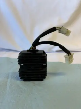 31600-m56-0003 Lance Scooter Regulator/rectifier For 200i Models Pre-owned