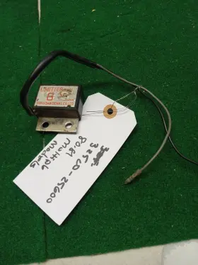 32500-25600 Suzuki 80 81 Voltage Limiter