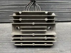 6576-789869 Suzuki 2005 Boulevard 800 C50 Regulator Rectifier Oem #1825 #2 6576-789869 Suzuki 2005 Boulevard 800 C50 Regulator Rectifier Oem #1825 #2