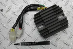 7811697 Suzuki 1999 Sv650 Rectifier Voltage Regulator