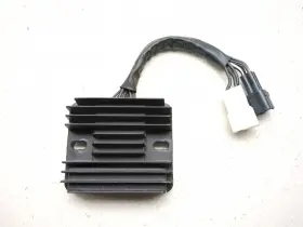9704a0975 Suzuki 18-25 Gsx250r Gsx 250 Voltage Regulator Rectifier