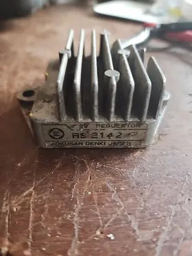 Rs-2142 Suzuki 1982 Gs450l Voltage Regulator #3 Rs-2142 Suzuki 1982 Gs450l Voltage Regulator #3