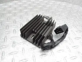 T1300890 Triumph 2014 09-15 Thruxton 900 Oem Voltage Regulator Rectifier Assembly #3 T1300890 Triumph 2014 09-15 Thruxton 900 Oem Voltage Regulator Rectifier Assembly #3