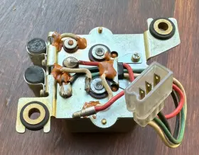 132-81910-11-00 Yamaha 66 67 68 69 70 71 Yl1 Twinjet Voltage Regulator