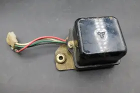 170-81910-20-00 Yamaha Oem Voltage Regulator Assembly Ym2c Big Bear 305 Scramber Yd5s 170-81910-20-00 Yamaha Oem Voltage Regulator Assembly Ym2c Big Bear 305 Scramber Yd5s