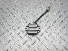5gs-81910-50-00 Yamaha 2002 01-02 Wr426f Wr426 Rectifier Voltage Regulator Charge Control #2 5gs-81910-50-00 Yamaha 2002 01-02 Wr426f Wr426 Rectifier Voltage Regulator Charge Control #2