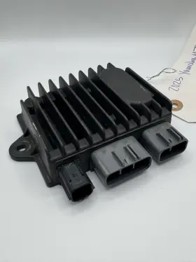 Fh035aa Yamaha Oem Mt-09 2024 - 2025 Voltage Regulator Rectifier Fh035aa Yamaha Oem Mt-09 2024 - 2025 Voltage Regulator Rectifier