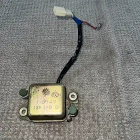 T107-17 Yamaha Motorcycle Regulator 12v
